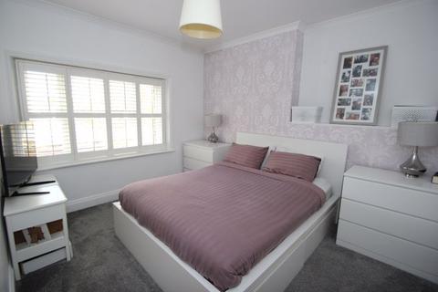 15 Scratton Road, Southend-on-sea, SS1 1EN