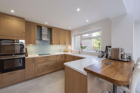49 Ingleglen, Farnham Common, Slough, SL2 3QB