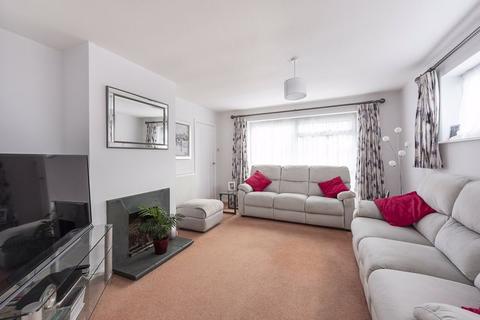 49 Ingleglen, Farnham Common, Slough, SL2 3QB