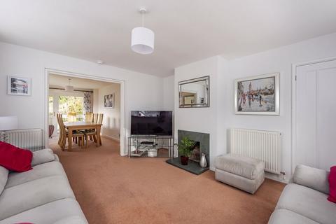 49 Ingleglen, Farnham Common, Slough, SL2 3QB