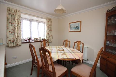 22 Jubilee Drive, Failand, Bristol, BS8 3XD