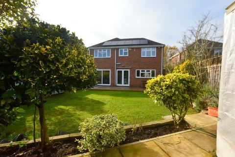 126 Barton Road, Luton, LU3 2BD
