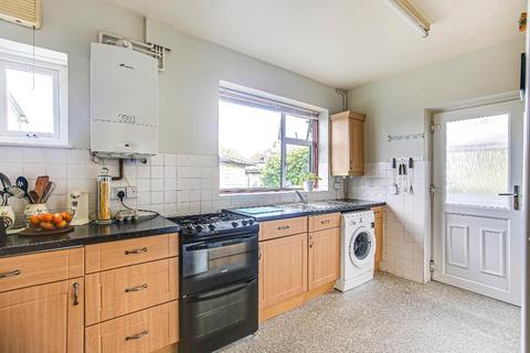 60 Princes Avenue, South Croydon, CR2 9BB