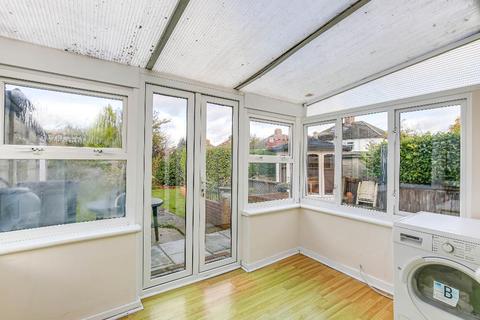 60 Princes Avenue, South Croydon, CR2 9BB