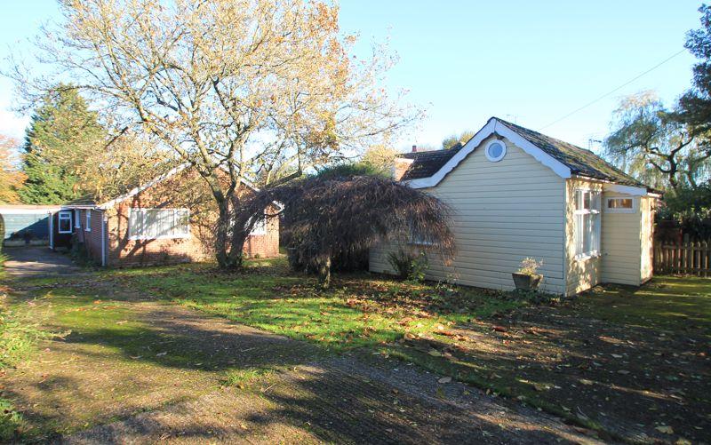 Church Lane, Kingston 4 bed detached bungalow £625,000