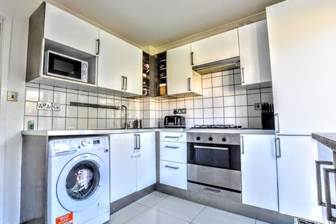 19 Abbotsfield, Eaglestone, Milton Keynes, MK6 5AB