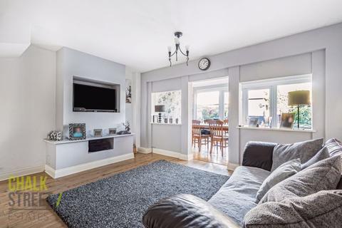 29 Whybridge Close, Rainham, RM13 8BB