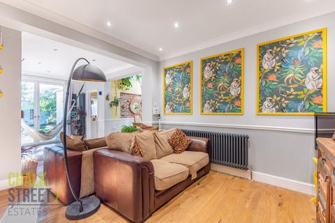 94 Howard Road, Upminster, RM14 2UU
