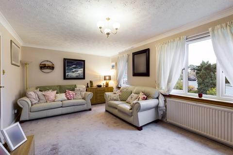 8 Birkfield Place, Carluke, ML8 4PZ