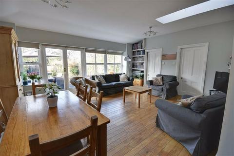 107 Comer Road, Worcester, WR2 5HY