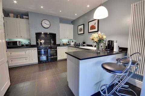 107 Comer Road, Worcester, WR2 5HY
