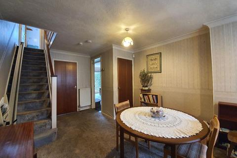 38 Holcombe Crescent, Ipswich, IP2 9QL
