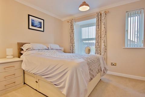 12 Conisborough, Worcester, WR4 0DH