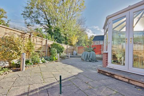 12 Conisborough, Worcester, WR4 0DH