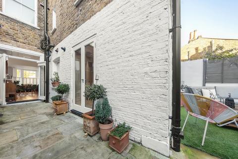 Flat 1, 32 Brading Road, London, SW2 2AW