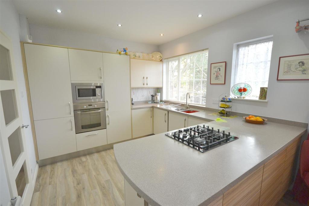 Open plan fitted kitchen