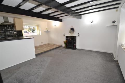 5 Brecks, Clayton, Bradford, BD14 6DY
