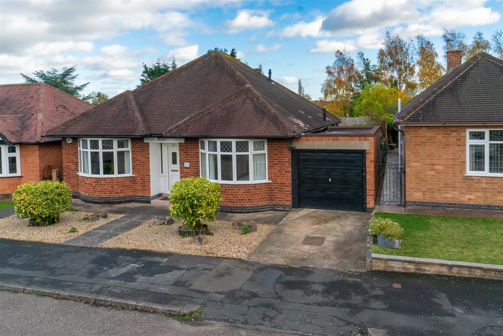 Flawforth Avenue, Ruddington, Nottingham 2 bed detached bungalow £440,000