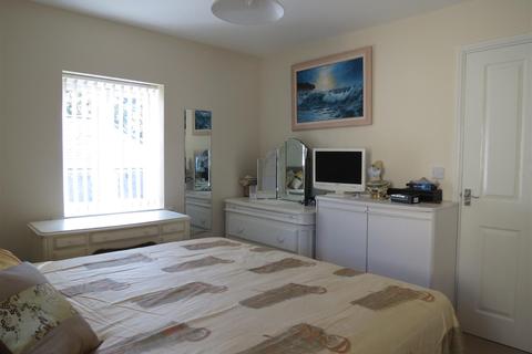 59 Bay View Road, Duporth, St Austell, PL26 6BN