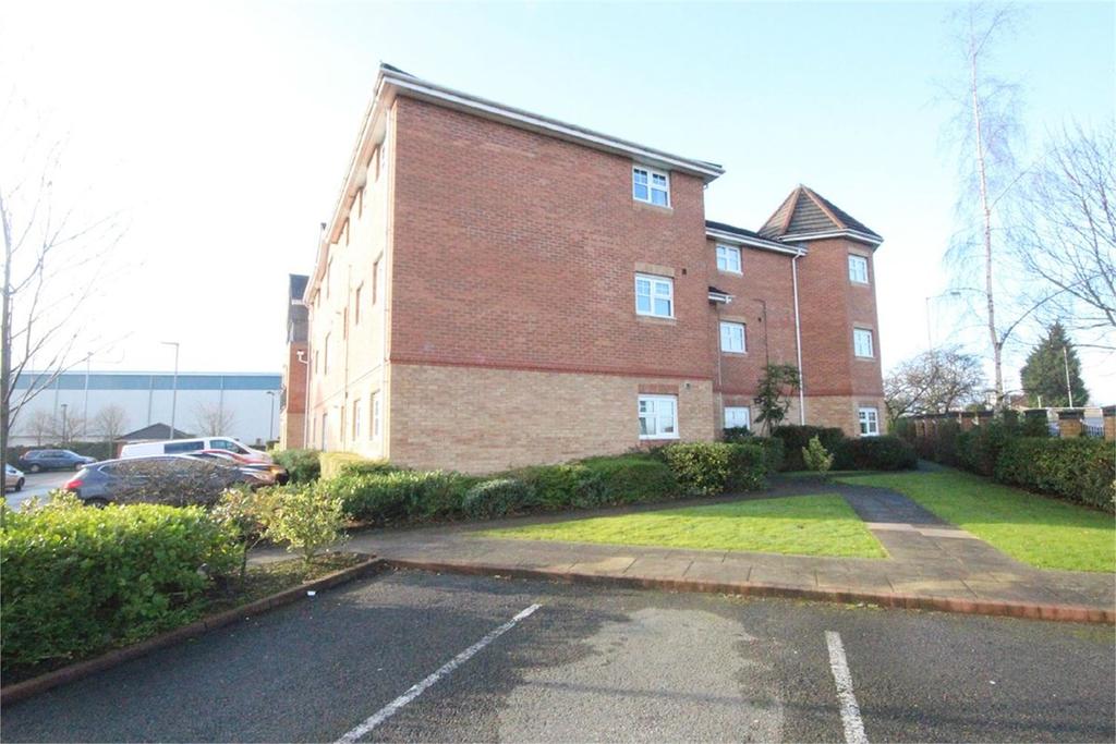 The Beeches, Hampton Court Way, Widnes, WA8 2 bed apartment £550 pcm