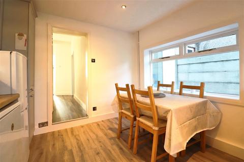 122 Colney Road, Dartford, DA1 1UH