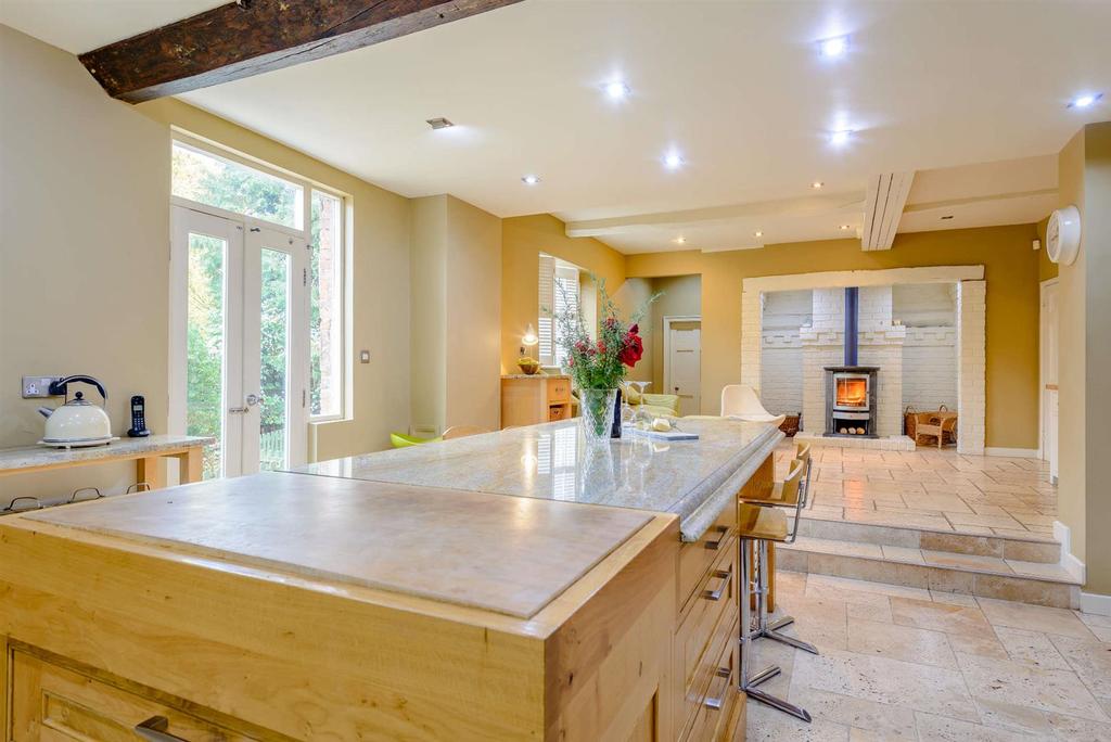 8441536-interior19-800.jpg