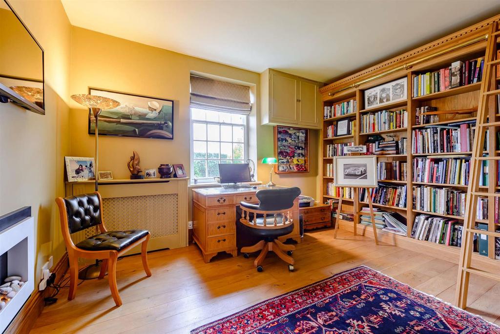 8441536-interior30-800.jpg