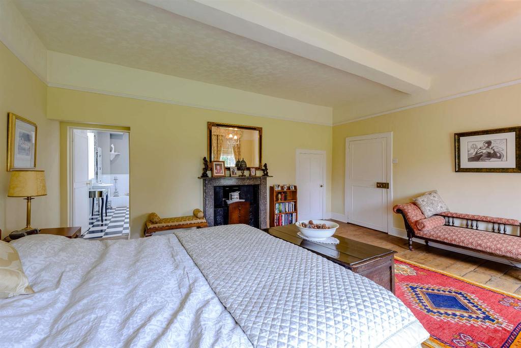 8441536-interior40-800.jpg
