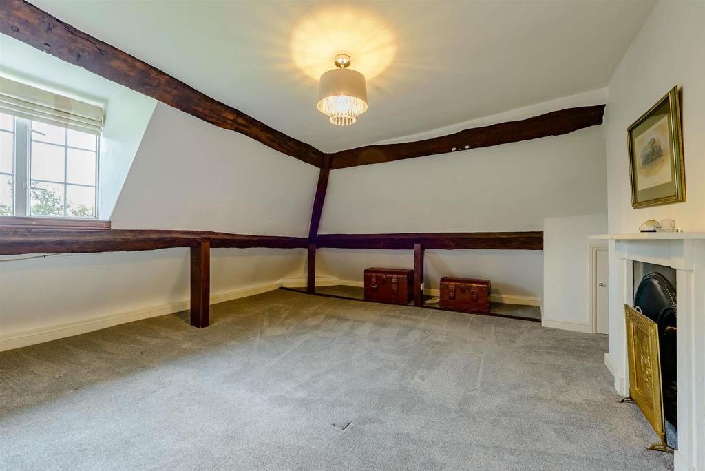 8441536-interior50-800.jpg