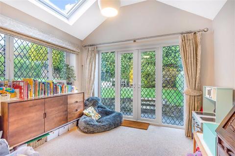 14 Burn Bridge Oval, Burn Bridge, Harrogate, HG3 1LR