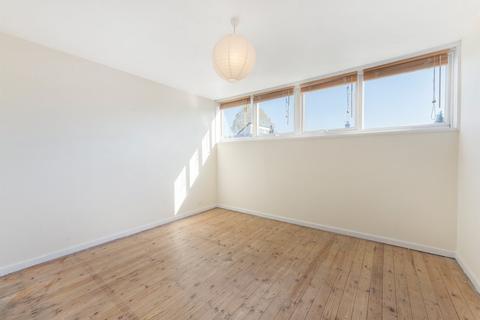 38 Ramilles Close, London, SW2 5DG