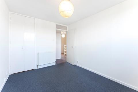 38 Ramilles Close, London, SW2 5DG