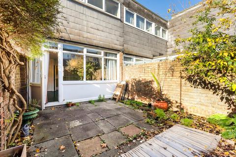38 Ramilles Close, London, SW2 5DG