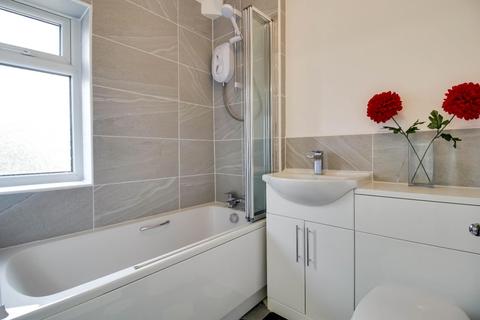 14 Lea Farm Row, Leeds, LS5 3QR