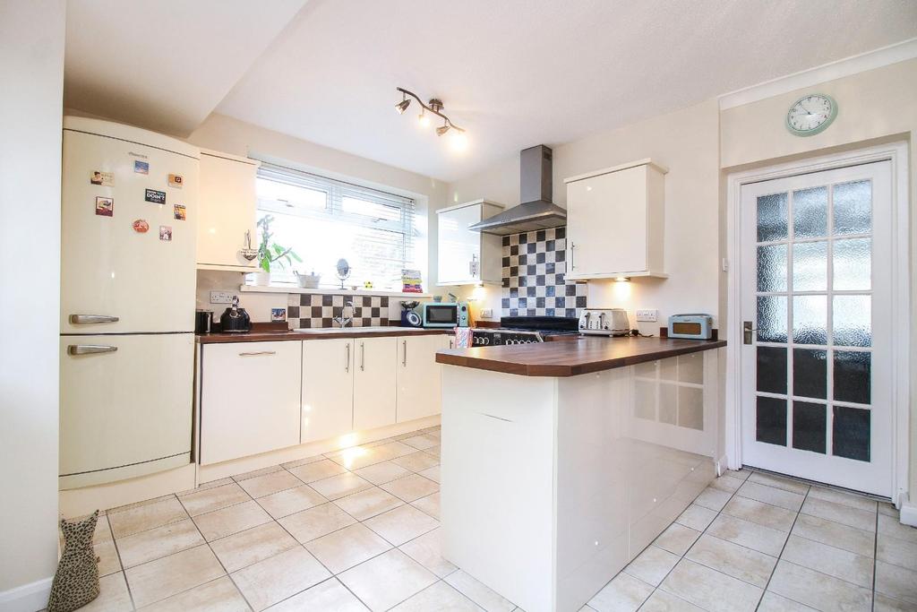 Mary Agnes Street, Newcastle Upon Tyne 3 bed terraced house £164,950