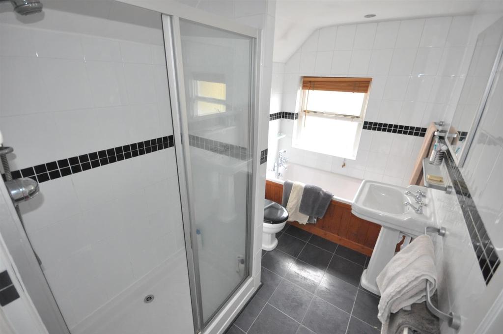 Ensuite bathroom