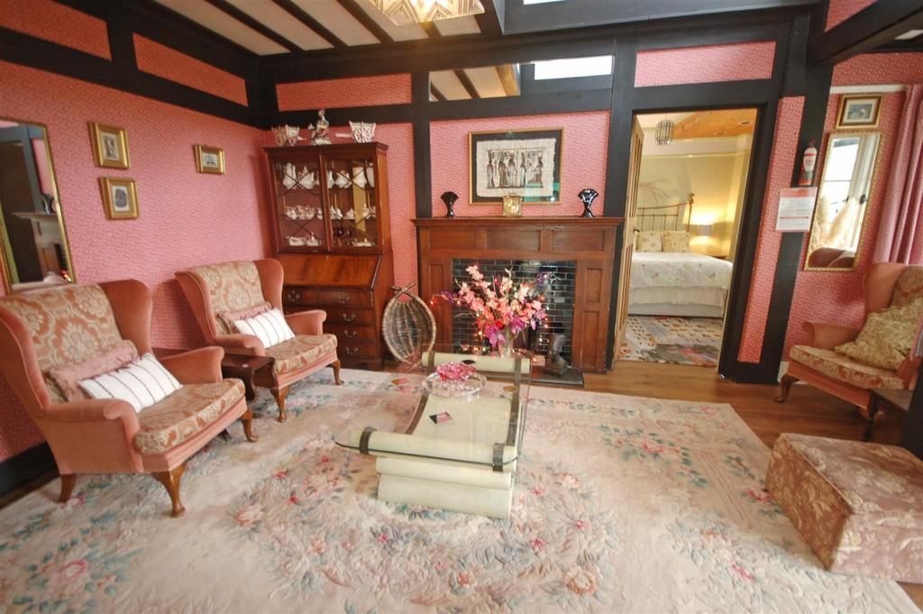 Sitting hall