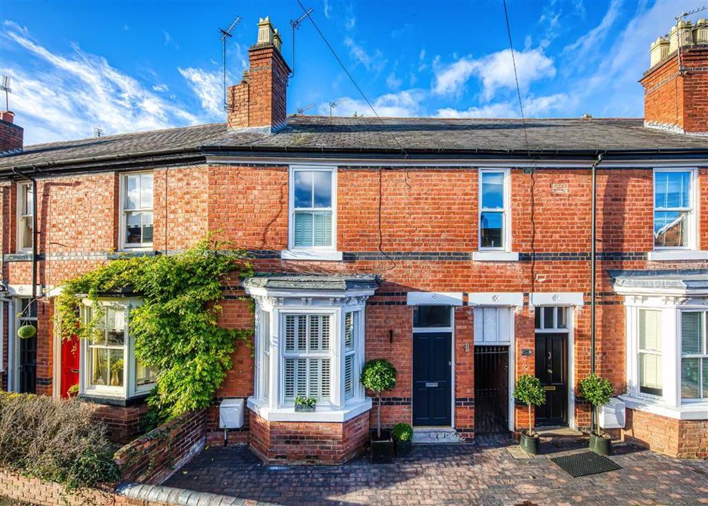 36, Limes Road, Tettenhall, Wolverhampton, WV6 2 bed terraced house £