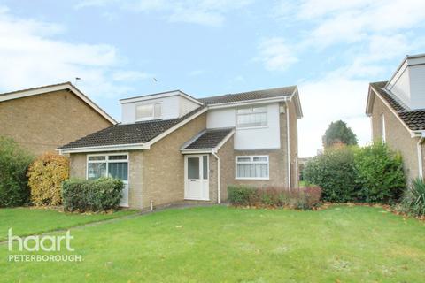 52 Walcot Walk, Peterborough, PE3 9QF