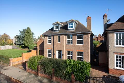 16 Trinity Avenue, Northampton, NN2 6JJ