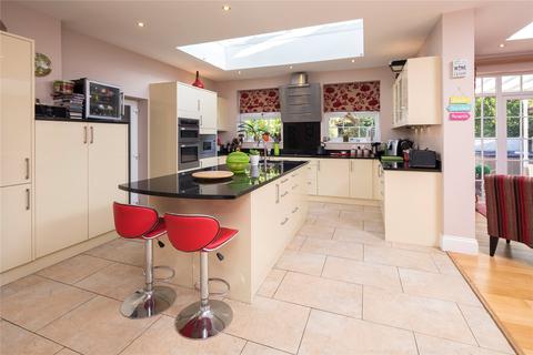 16 Trinity Avenue, Northampton, NN2 6JJ