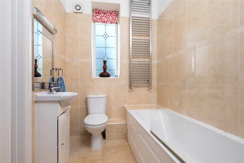 16 Trinity Avenue, Northampton, NN2 6JJ