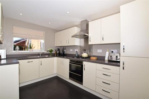 27 Arable Drive, Whitfield, Dover, CT16 3FE