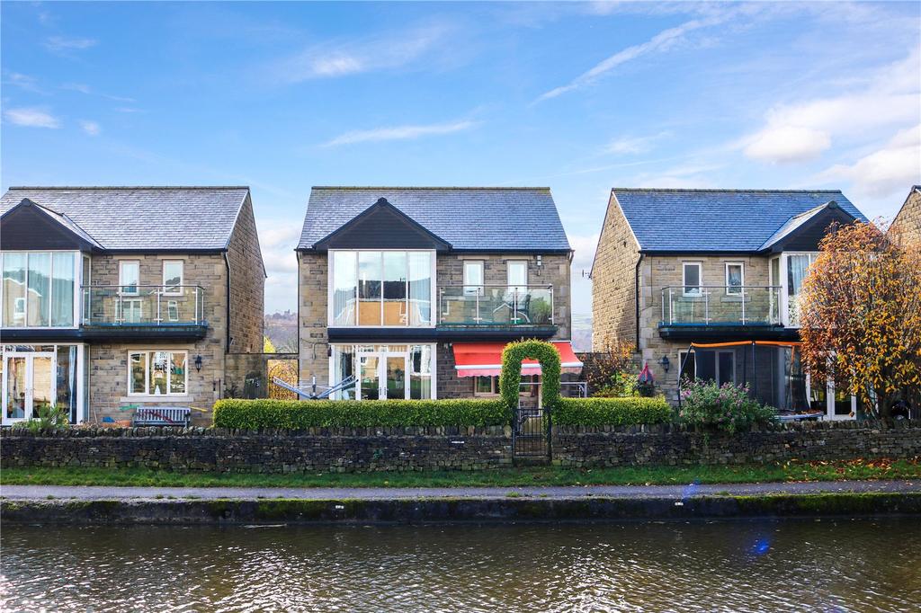 Canal Side, Silsden, BD20 4 bed detached house £385,000
