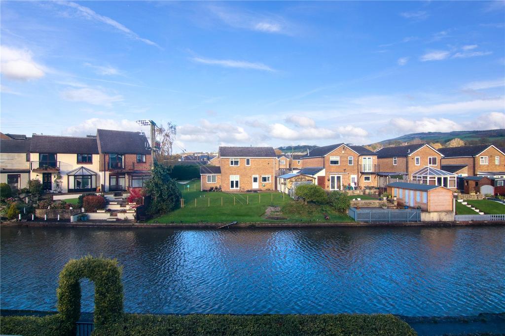 Canal Side, Silsden, BD20 4 bed detached house £385,000