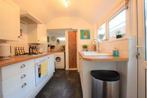 38 Beaufort Road, Exeter, EX2 9AB