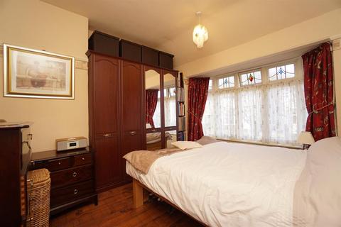 73 Crawshaw Grove, Sheffield, S8 7EA