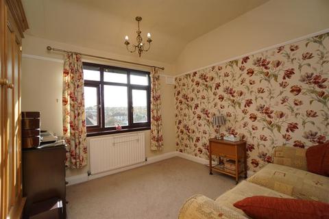 73 Crawshaw Grove, Sheffield, S8 7EA