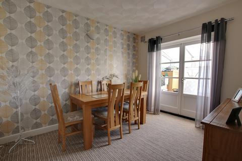 32 Hillson Drive, Fareham, PO15 6PE