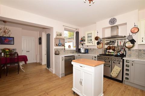 4 Albert Road, Tonbridge, TN9 2SR